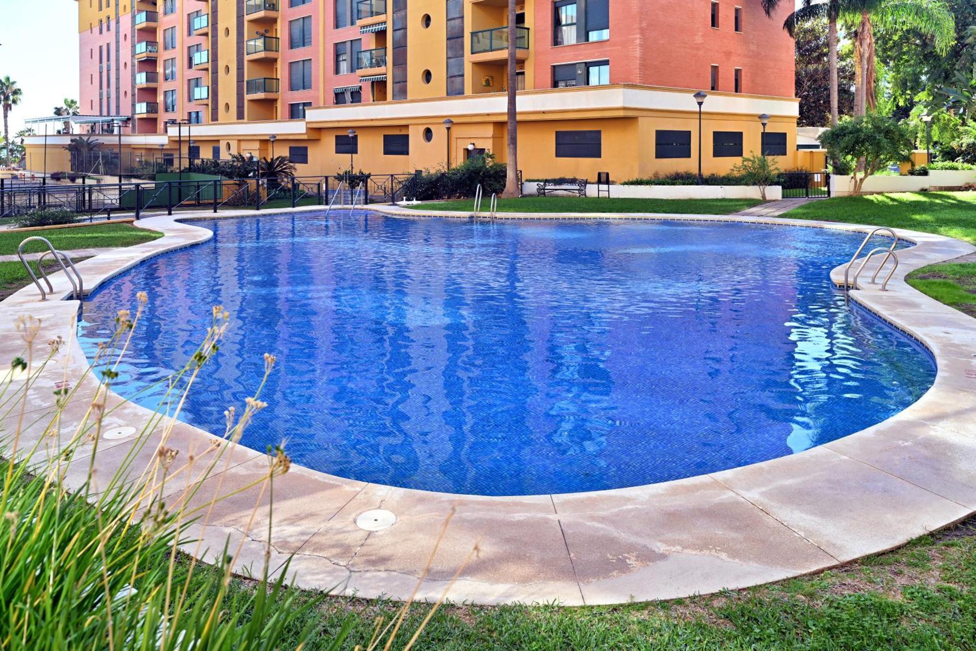 Love Rent4 Malaga Alamar Torremolinos Extérieur photo